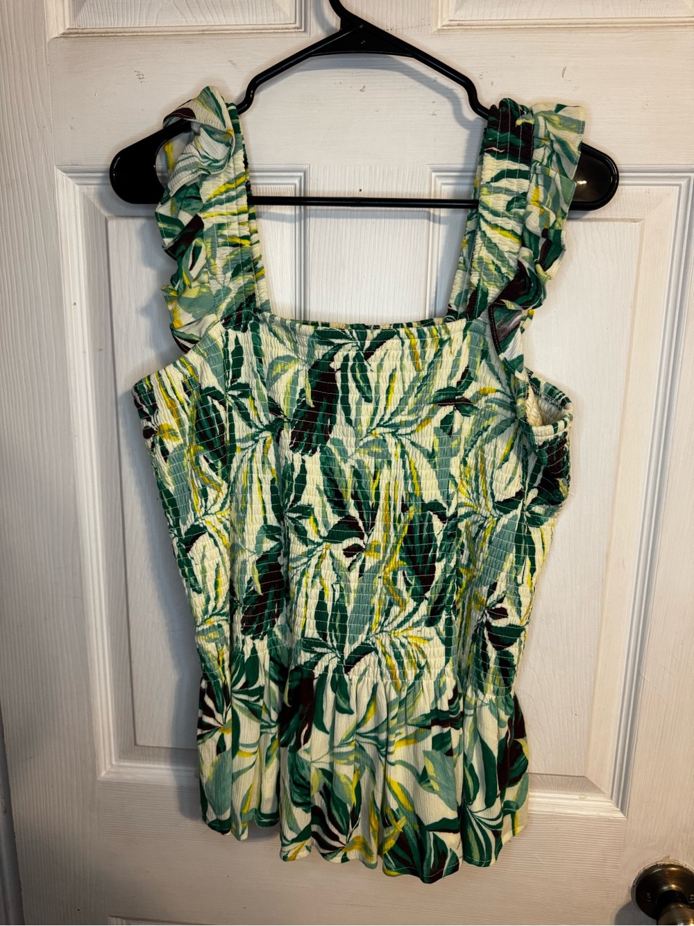NWT Torrid Painted Tropical Smocked Peplum Tank Top | Plus Size 2 (2X) Ruffle St